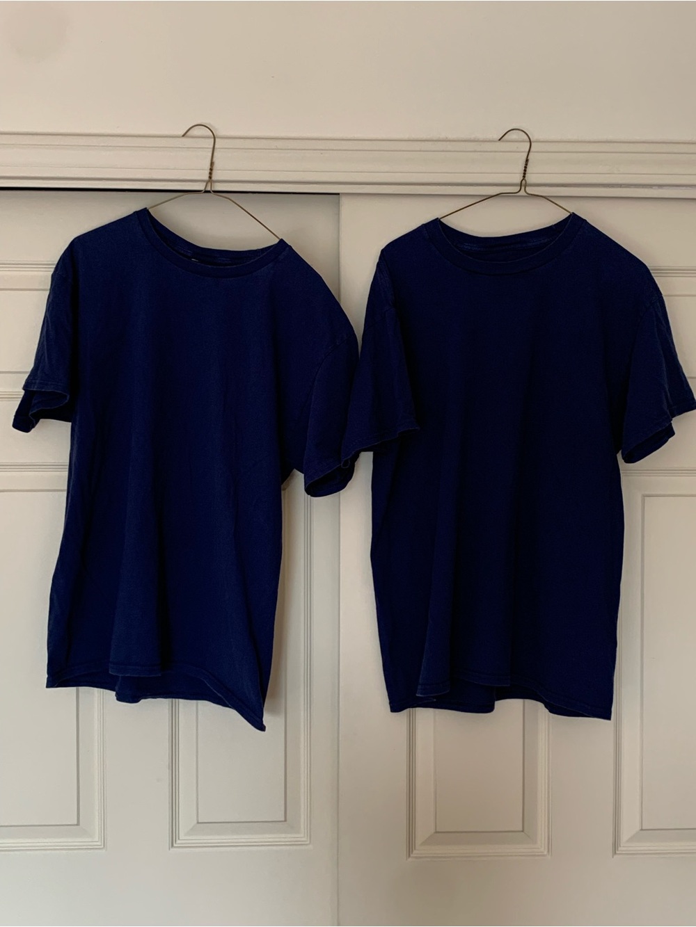 Lot of 2 Men's Medium Faded Navy Blue Blank T-Shirts Plain Workwear Basics